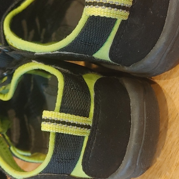 Youth size 5 Keen Sport Washable Sandal - Picture 5 of 5